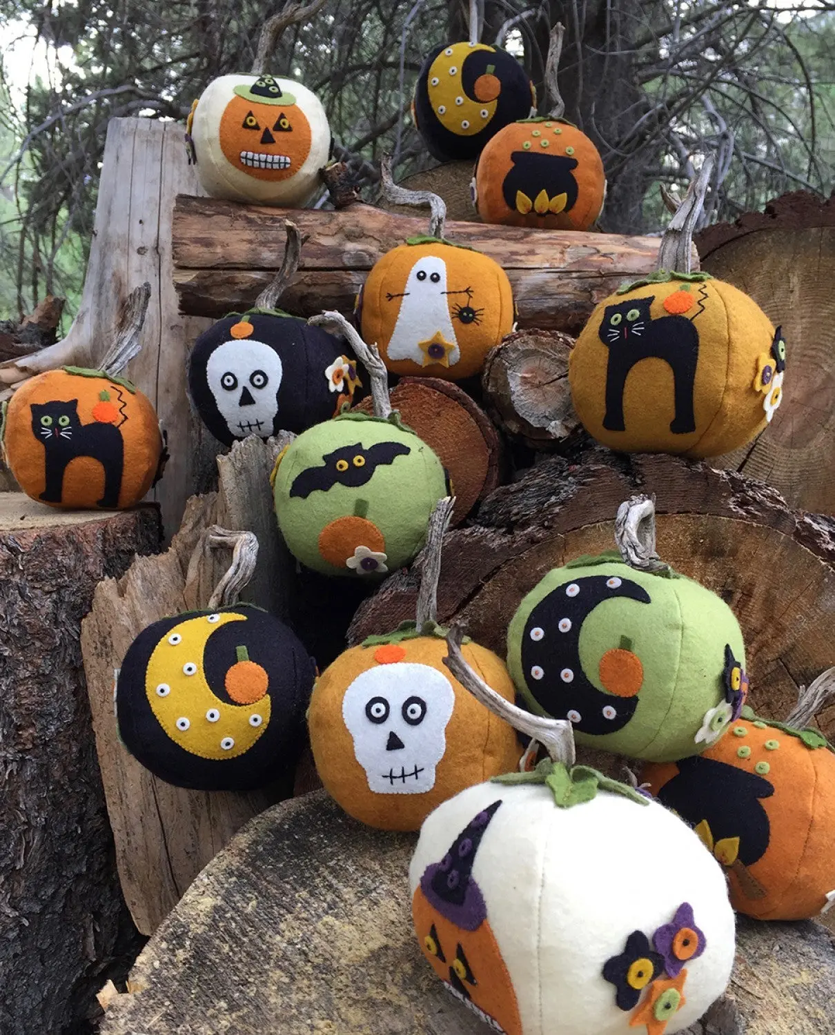 Eek! Spooks! Wool Felt & Floss Kit